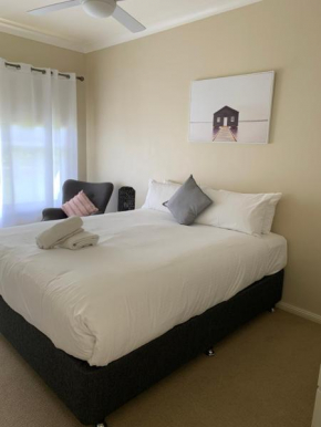 One bedroom Apartment unit 3, Mudgee